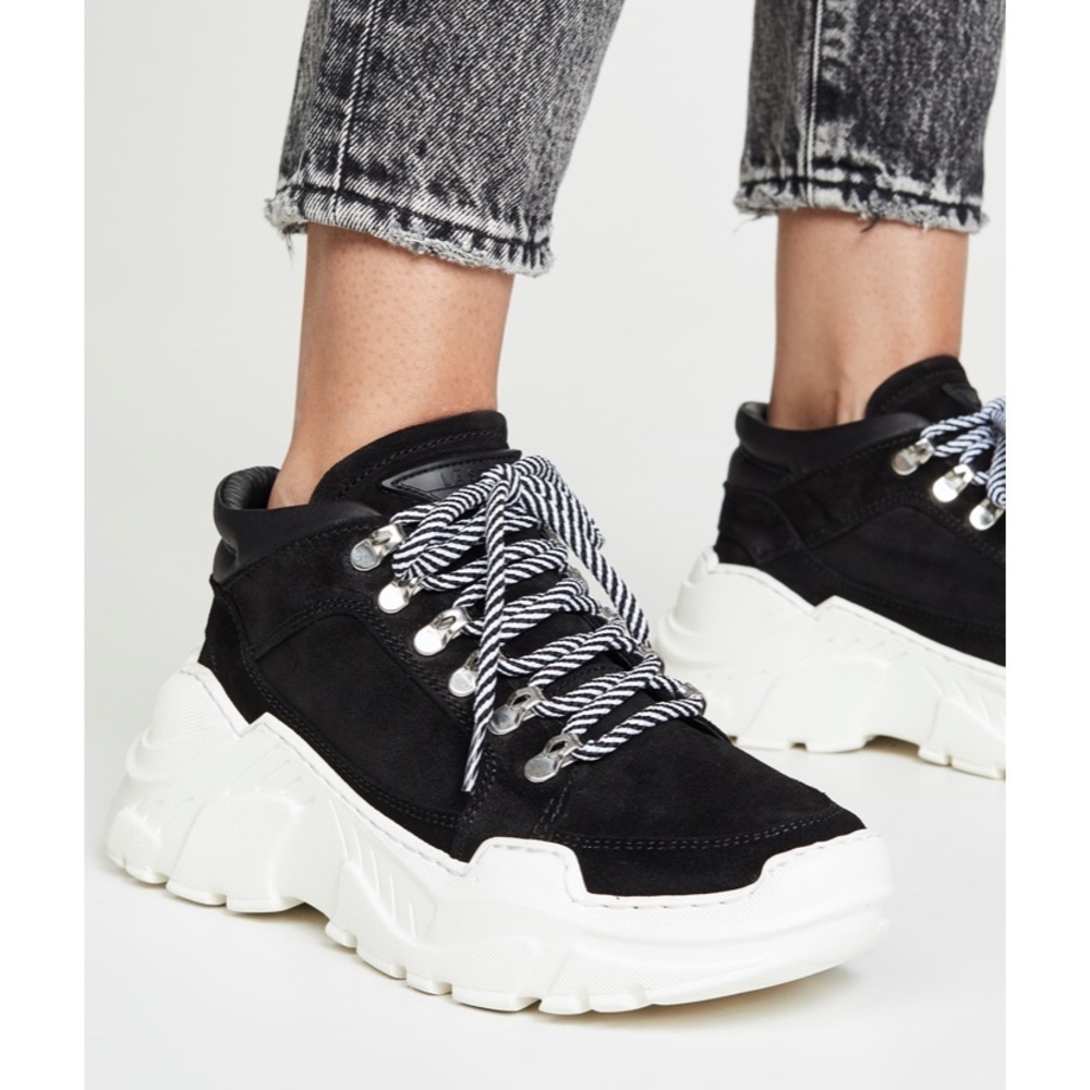 Läst‎ Trance Boots EU 39